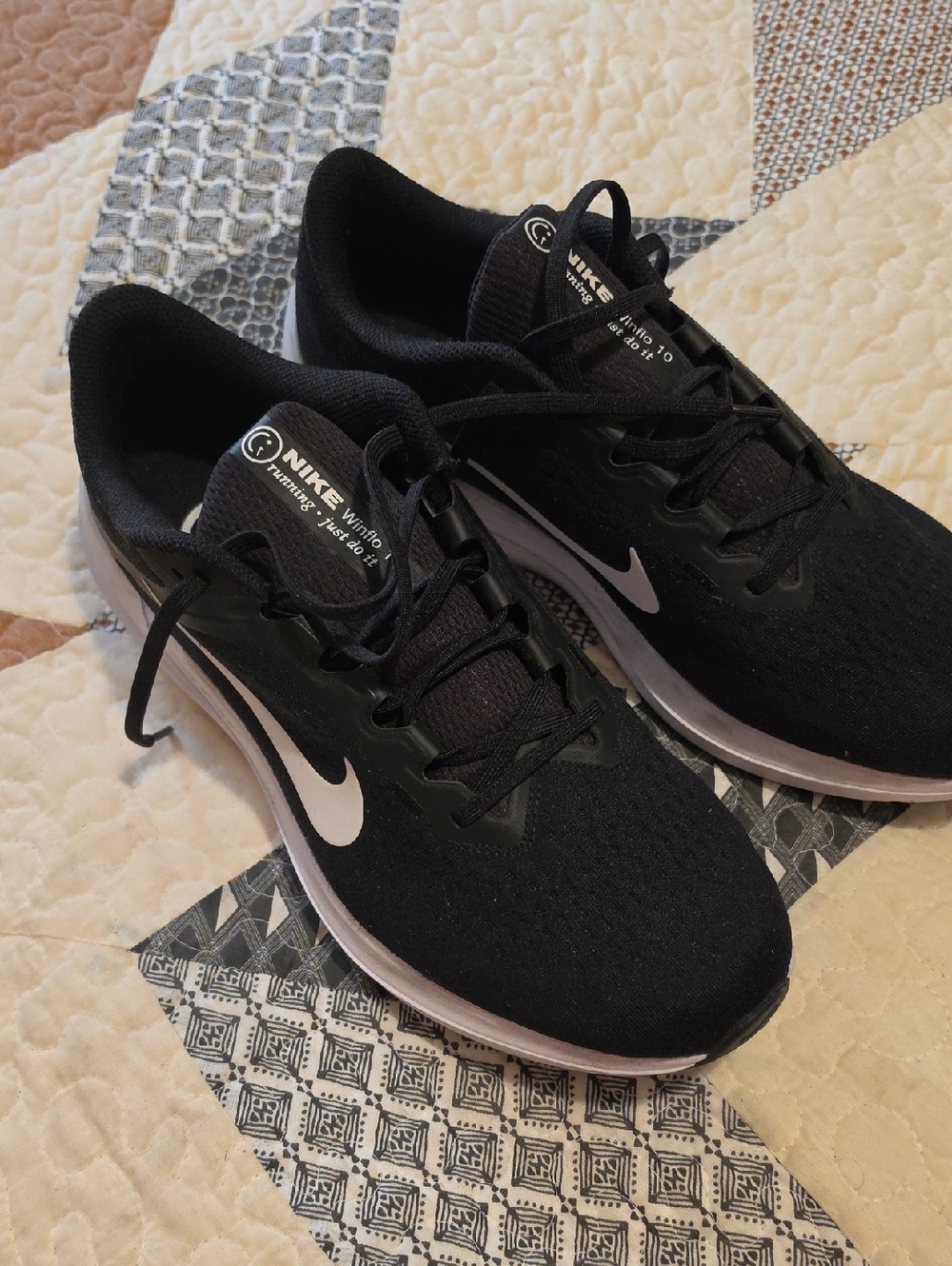 PNike men's Black Running Sneakers with White Swoosh